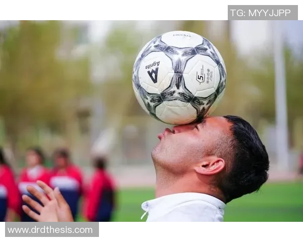 岁月不败英雄 大龄足球巨星依然闪耀绿茵场的传奇之路