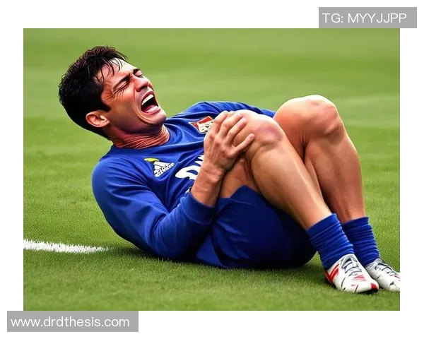 足球球星因赛场高强度对抗频频腿软 运动员健康问题引发广泛关注